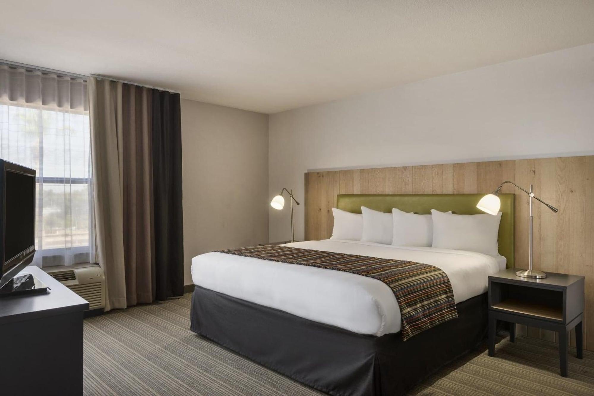 Greentree Inn & Suites Phoenix Sky Harbor Exteriér fotografie
