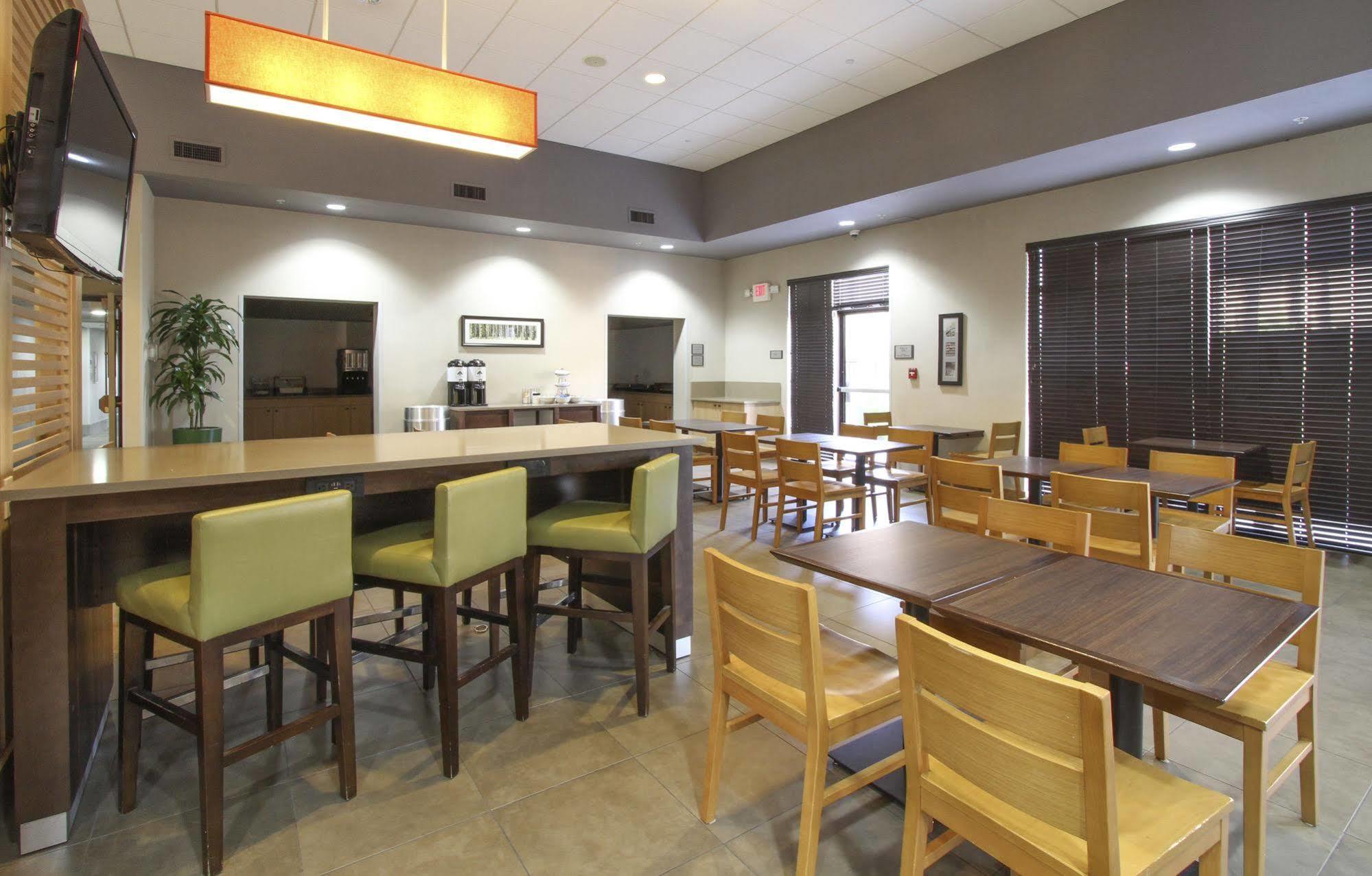 Greentree Inn & Suites Phoenix Sky Harbor Exteriér fotografie